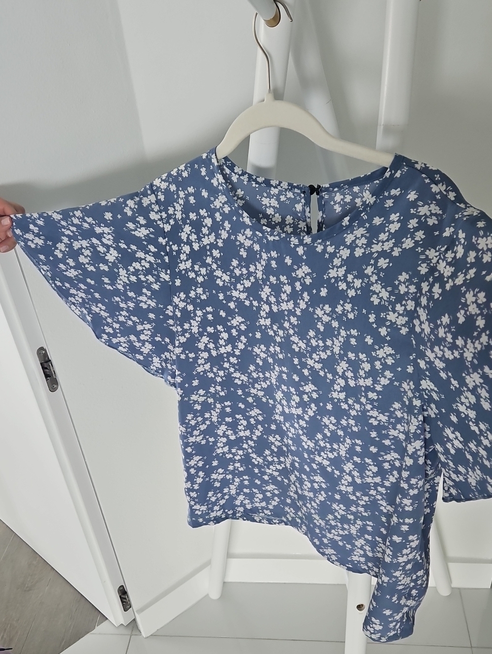 Women's Blue Floral Blouse